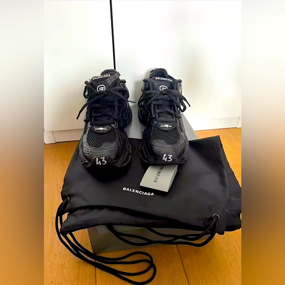 balenciaga track runners black worn 1 - Picture 1 of 5